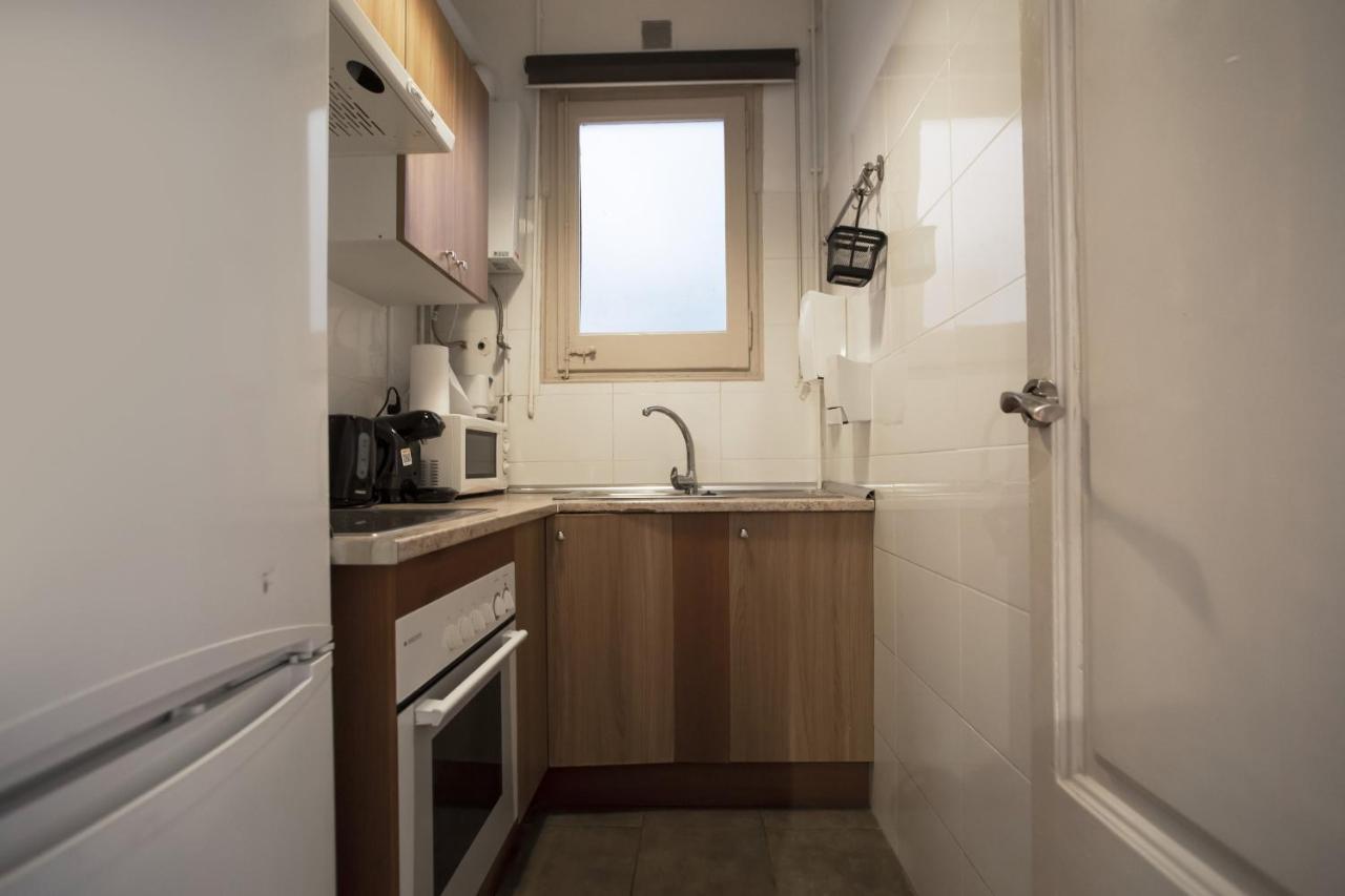 32Par1009 - Big And Spacious Apartment Downtown บาร์เซโลนา ภายนอก รูปภาพ