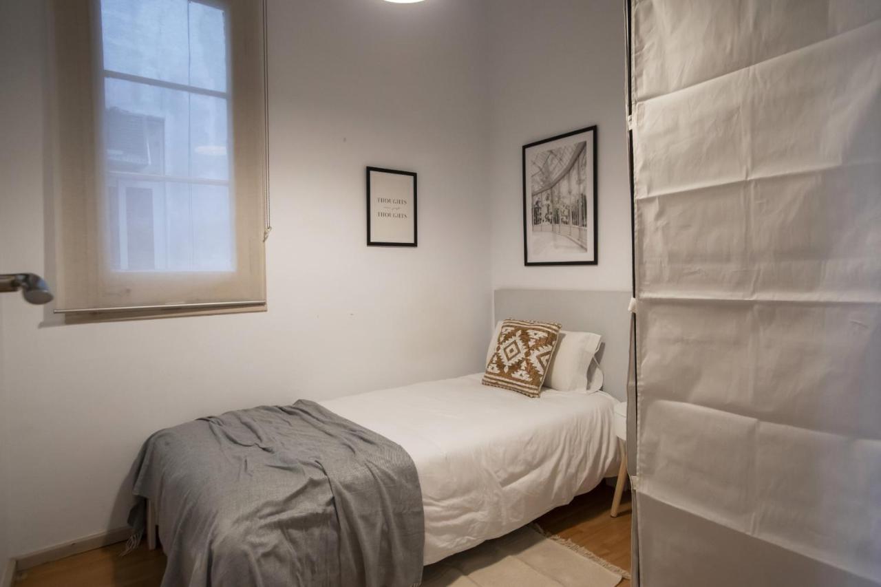 32Par1009 - Big And Spacious Apartment Downtown บาร์เซโลนา ภายนอก รูปภาพ